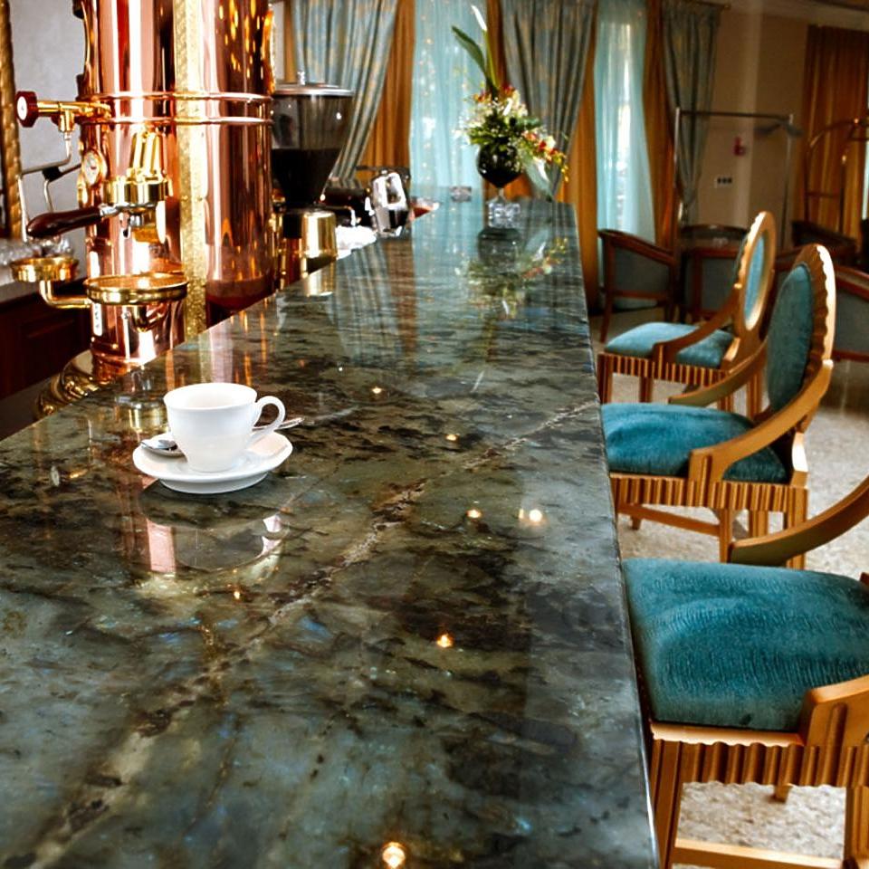 Фото - Garden Ring Hotel Moscow, проспект Мира | Барная стойка. Гранит Lemurian Blue