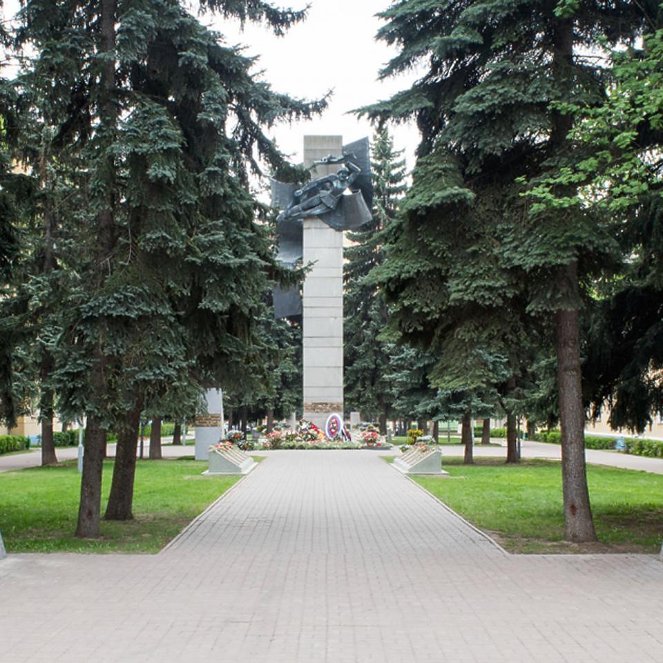 Мемориал «Вечный огонь» (г. Воскресенск) | Вся аллея Фото - Мемориал «Вечный огонь» (г. Воскресенск) | Вся аллея